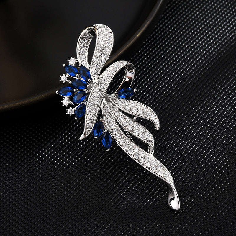 Luxury Zircon Brooch European American Chest Flower Brooch Versatile Coat Suit Accessory