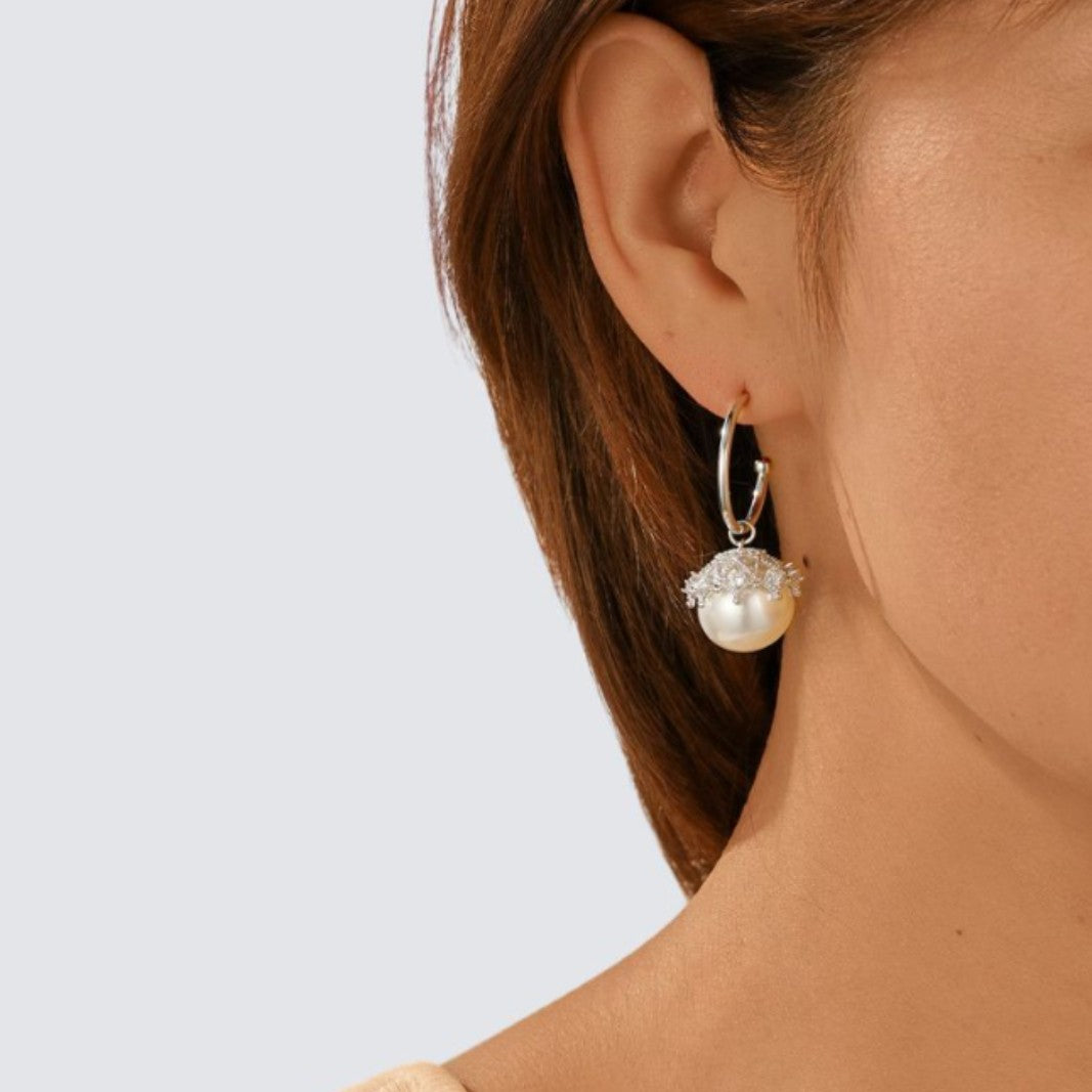EHAO Lace Pearl 925 Silver Needle Earrings New Double-Sided Pearl Stud Earrings Temperament Lace Diamond Earrings